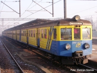 PIKO 51467 - H0 - E-Triebzug EN57 SKM, PKP, Ep. V - DC-Sound